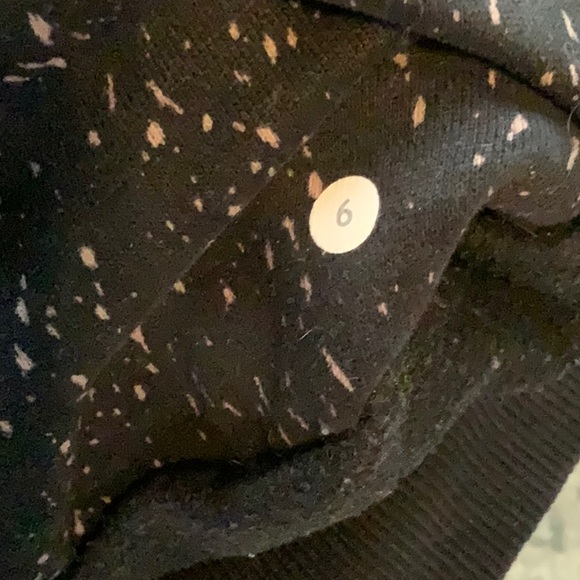 Lululemon black scuba hoodie 6 - Picture 6 of 7